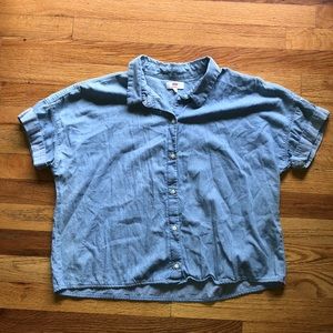 Women’s Levi’s chambray top